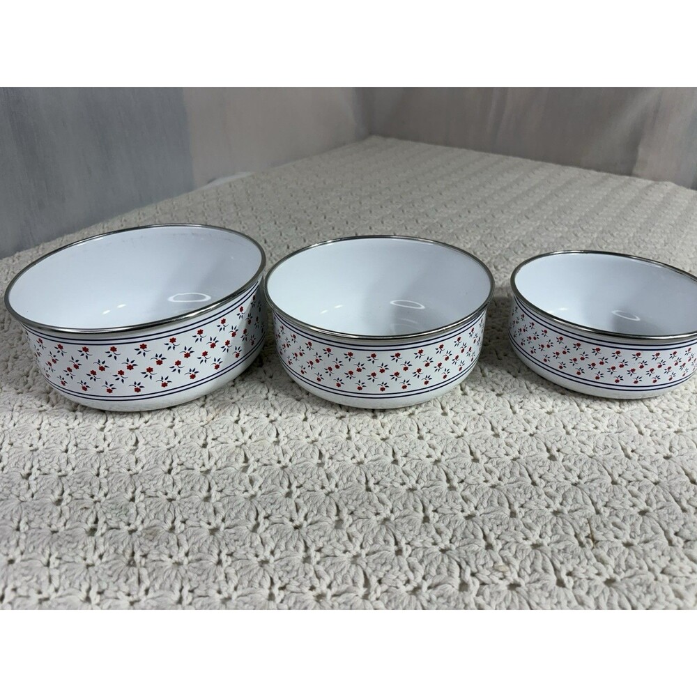 Vintage Enamelware Nesting Bowls Floral Design Set of 3